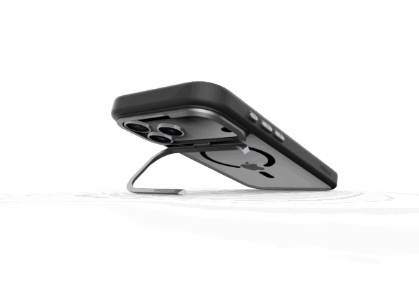 iPhone 17 Pro Max: Kick It, Black - Image 7